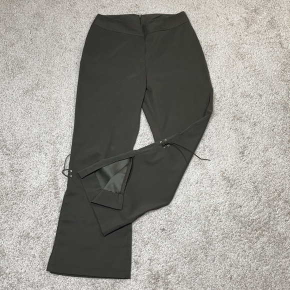 Pose Flare Trouser in Olive 😻 - Size 7/8 - Picture 4 of 15